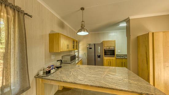 Loskopdam, A Forever Resort: Guest House - 2 Double - 4 Single