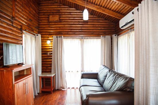 Loskopdam, A Forever Resort: Log Cabins - 1 Bedroom - 1 Double